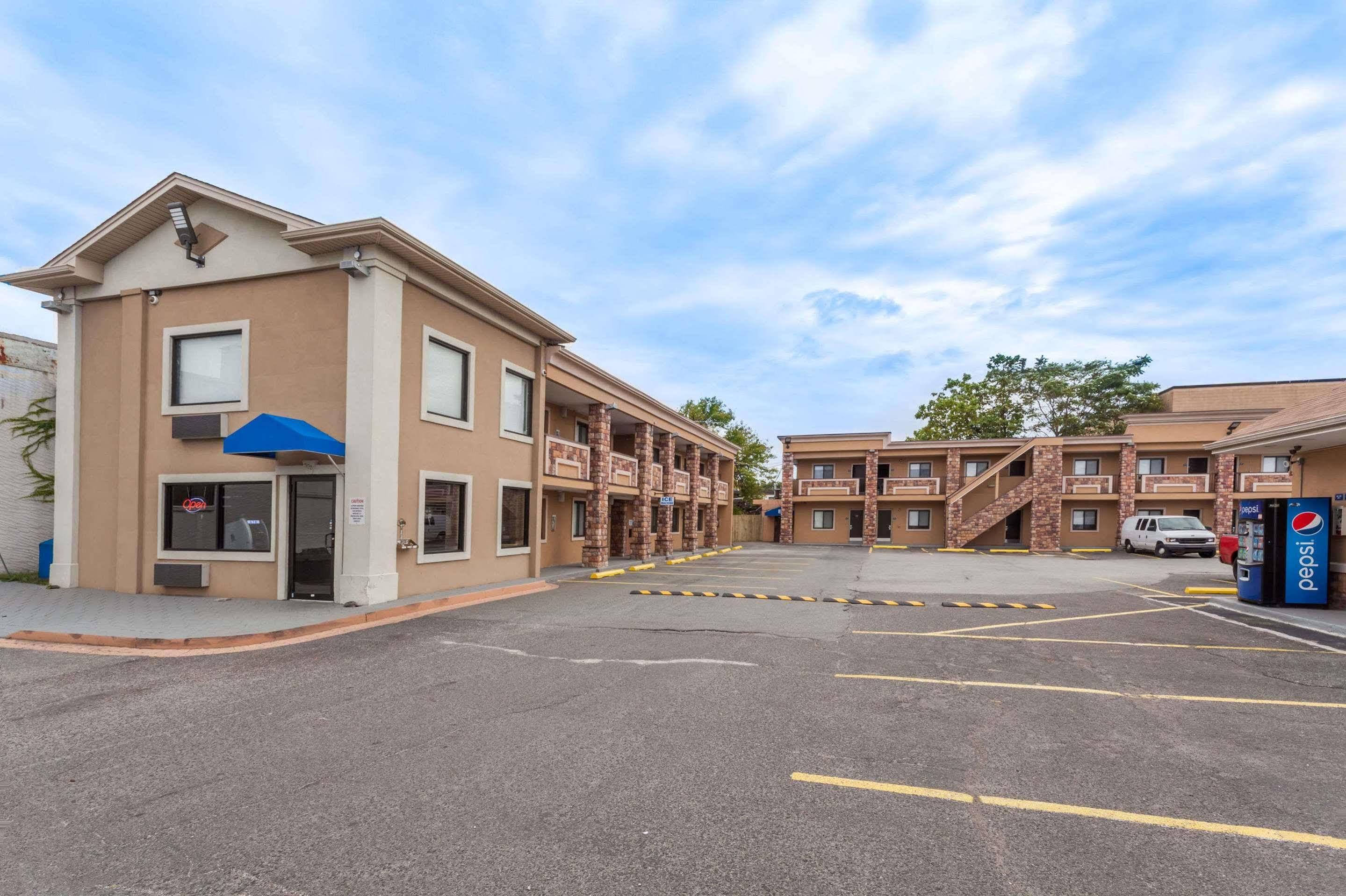 トラベロッジ バイ ウィンダム サウス ハッケンサック South Hackensack エクステリア 写真