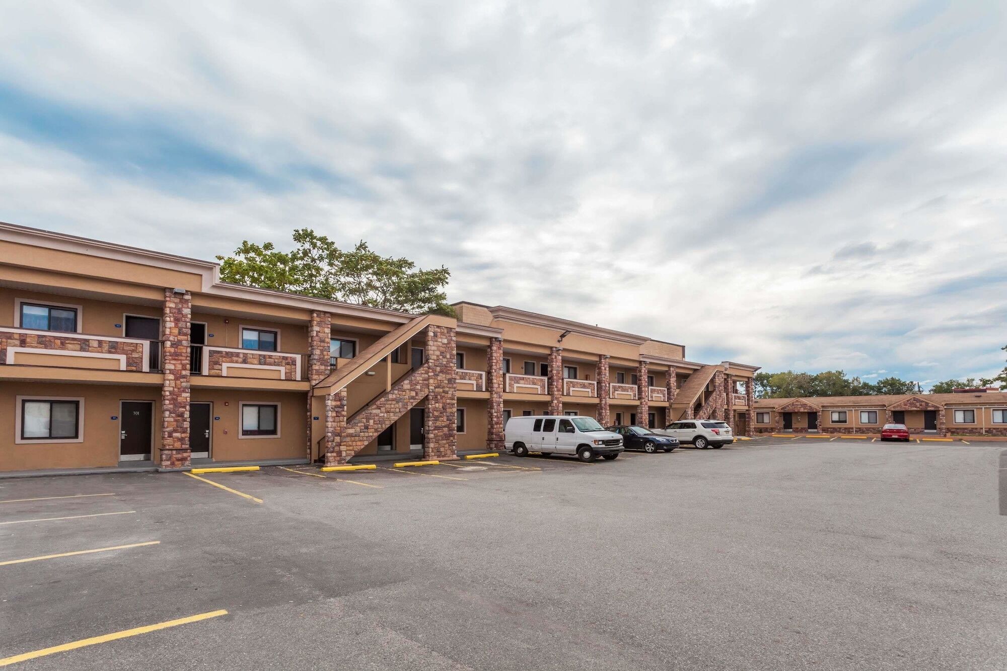 トラベロッジ バイ ウィンダム サウス ハッケンサック South Hackensack エクステリア 写真
